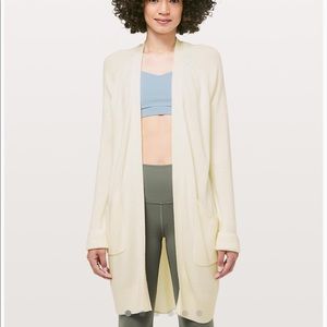 Lululemon still at ease wrap